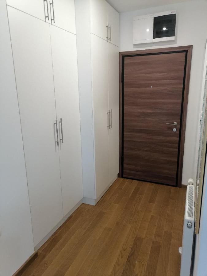 Spring Deluxe Apartment Novi Sad Bagian luar foto